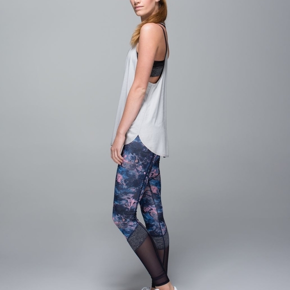 Lululemon If You're Lucky Pant Full-On Luxtreme Size 6 - Picture 5 of 11